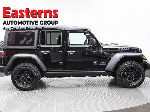 Used 2023 Jeep Wrangler Unlimited w/ Cold Weather Group AWD/4WD image 4