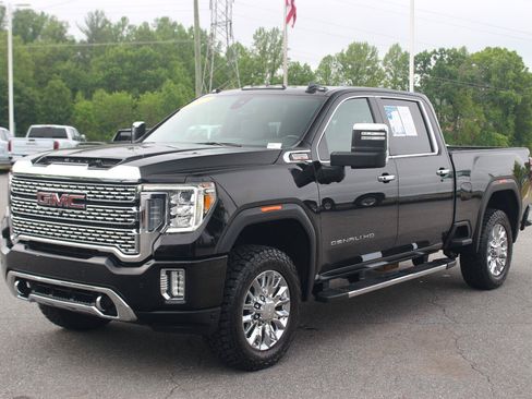 Used 2023 GMC Sierra 2500 Denali AWD/4WD image 3