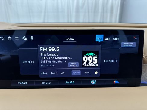 Certified 2025 Genesis G80 2.5T Advanced image 16