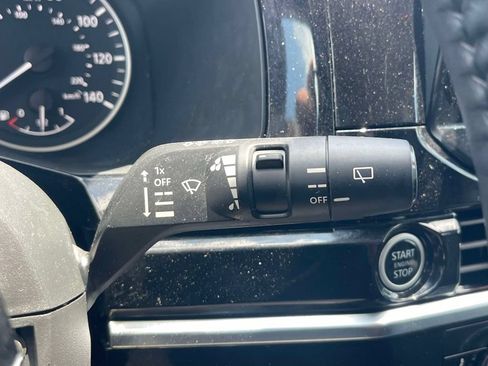 Used 2023 Nissan Pathfinder SL w/ Lighting Package (N92) AWD/4WD image 27