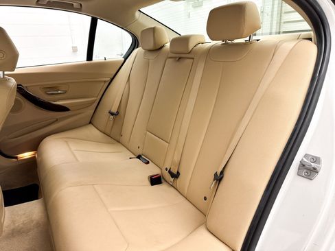 Used 2015 BMW 320i xDrive 320i xDrive image 25