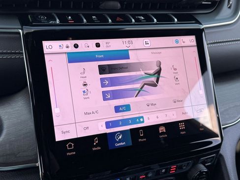 New 2025 Jeep Grand Cherokee Overland w/ Adv Protech Group III image 32