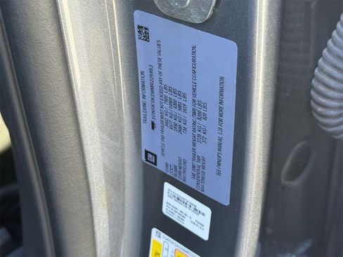 Used 2021 Chevrolet Tahoe Premier w/ Premium Package image 10