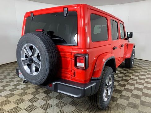 Used 2023 Jeep Wrangler Sahara image 6
