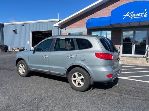 Used 2008 Hyundai Santa Fe GLS FWD image 3