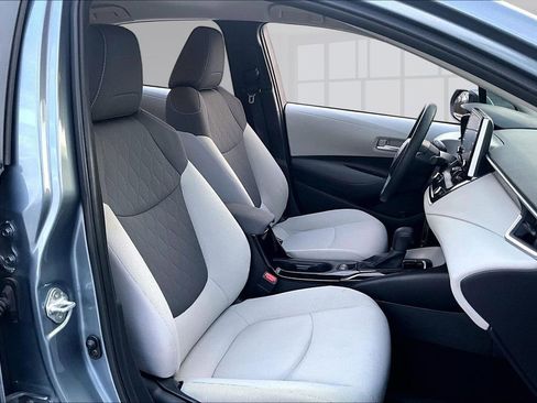 Used 2020 Toyota Corolla LE image 27