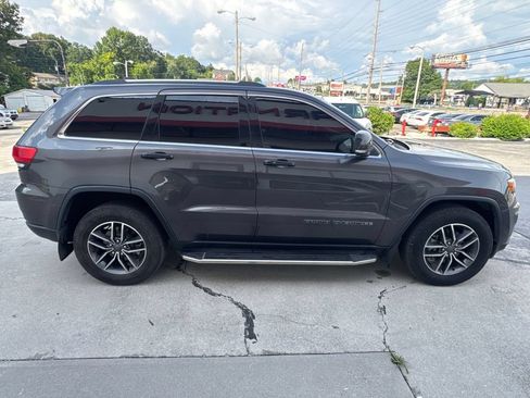 Used 2019 Jeep Grand Cherokee Limited AWD/4WD image 7