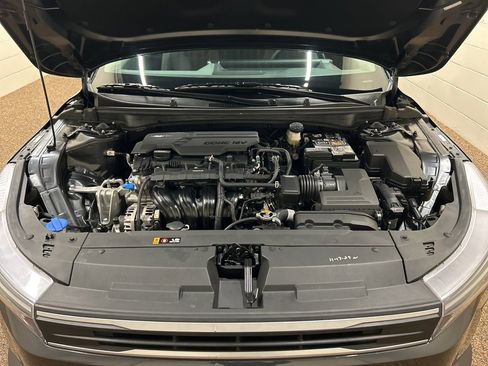 Used 2025 Kia K4 LXS image 12