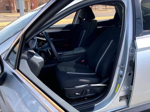 Used 2024 Hyundai Sonata SEL w/ Convenience Package image 8