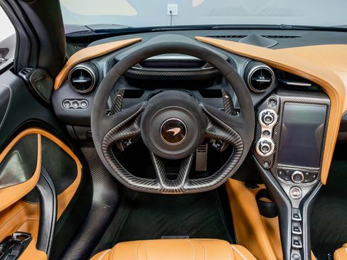 Used 2019 McLaren 720S Luxury RWD image 56