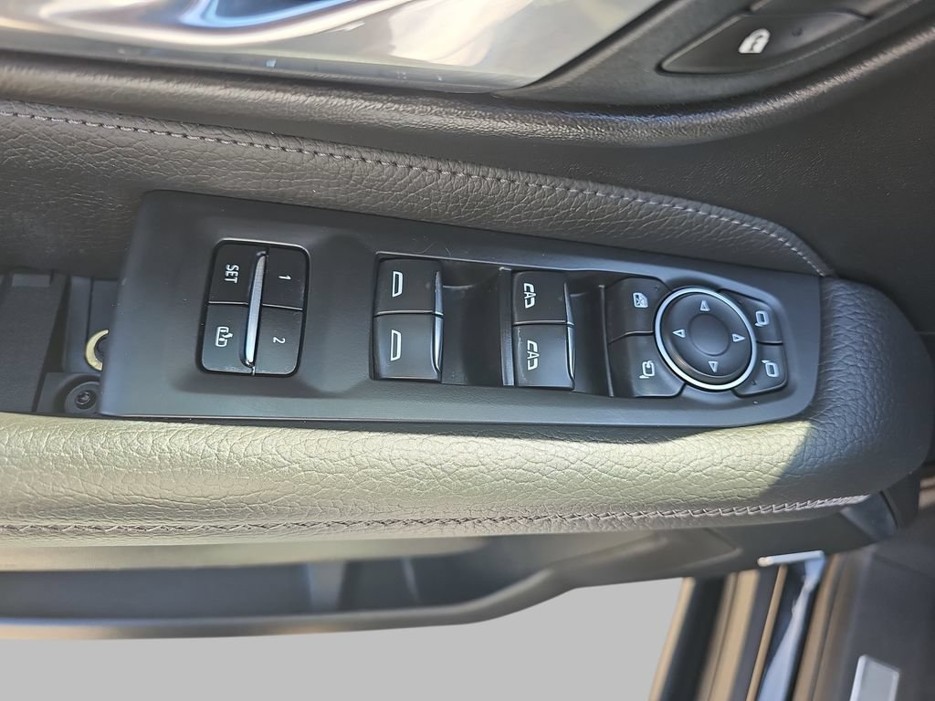 Certified 2021 GMC Yukon XL Denali w/ Denali Premium Package AWD/4WD image 35