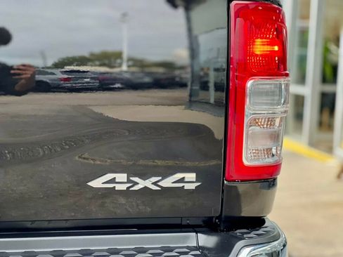 Used 2024 RAM 2500 Big Horn w/ Bed Utility Group image 9