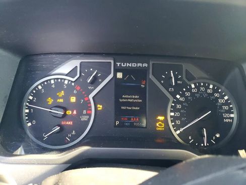 Used 2025 Toyota Tundra SR5 w/ TRD Off-Road Package AWD/4WD image 9