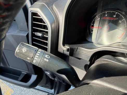 Used 2018 Ford F150 XLT w/ Equipment Group 302A Luxury image 27