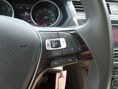 Used 2018 Volkswagen Tiguan S FWD image 20