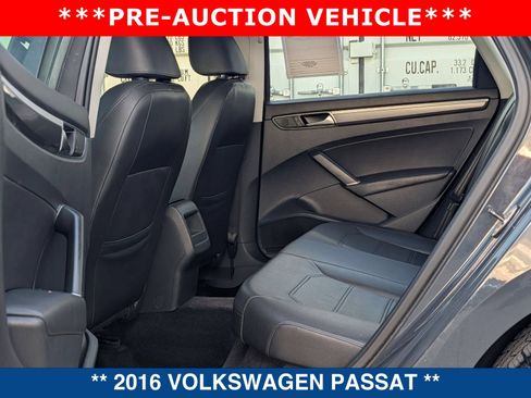 Used 2016 Volkswagen Passat 1.8T R-Line FWD image 13