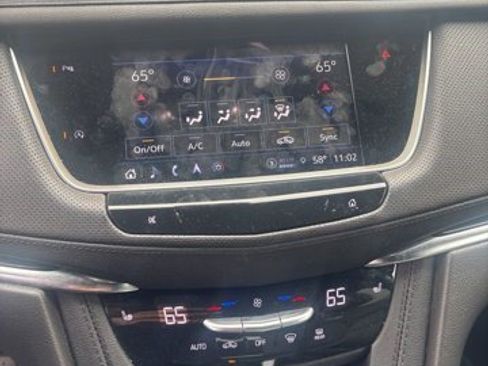 Certified 2023 Cadillac XT5 Premium Luxury AWD/4WD image 17
