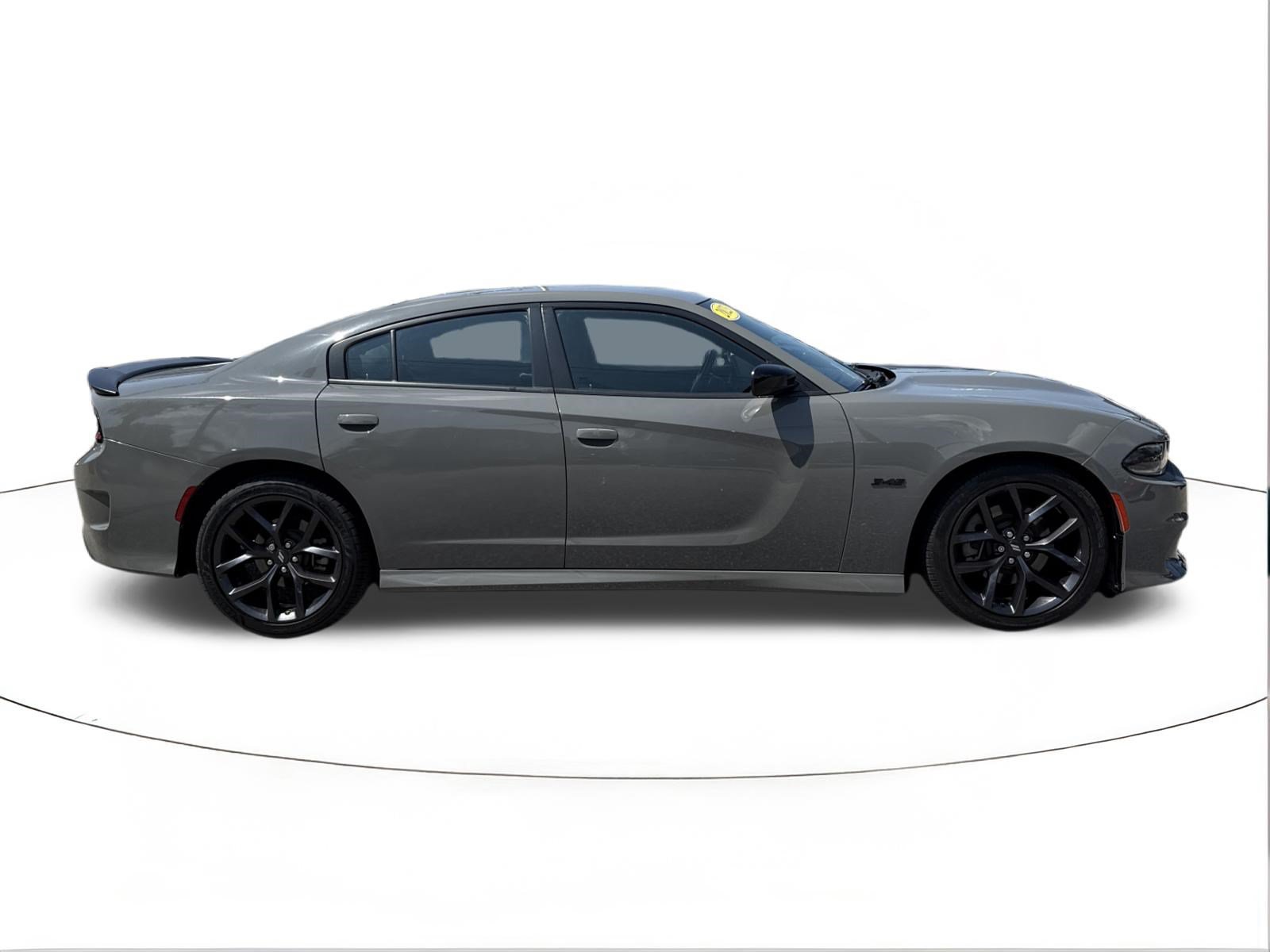 Used 2023 Dodge Charger R/T w/ Blacktop Package RWD image 2