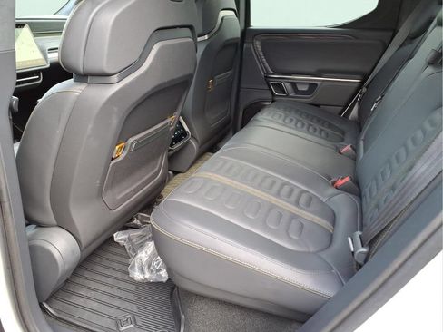 Used 2022 Rivian R1T Adventure AWD/4WD image 14