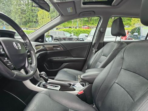 Used 2017 Honda Accord EX-L image 23