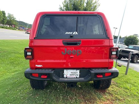 New 2025 Jeep Gladiator Rubicon image 5