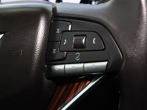 Certified 2024 Cadillac Escalade ESV Luxury image 30