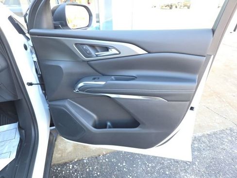 New 2026 Chevrolet Traverse LT w/ Midnight/Sport Edition image 36