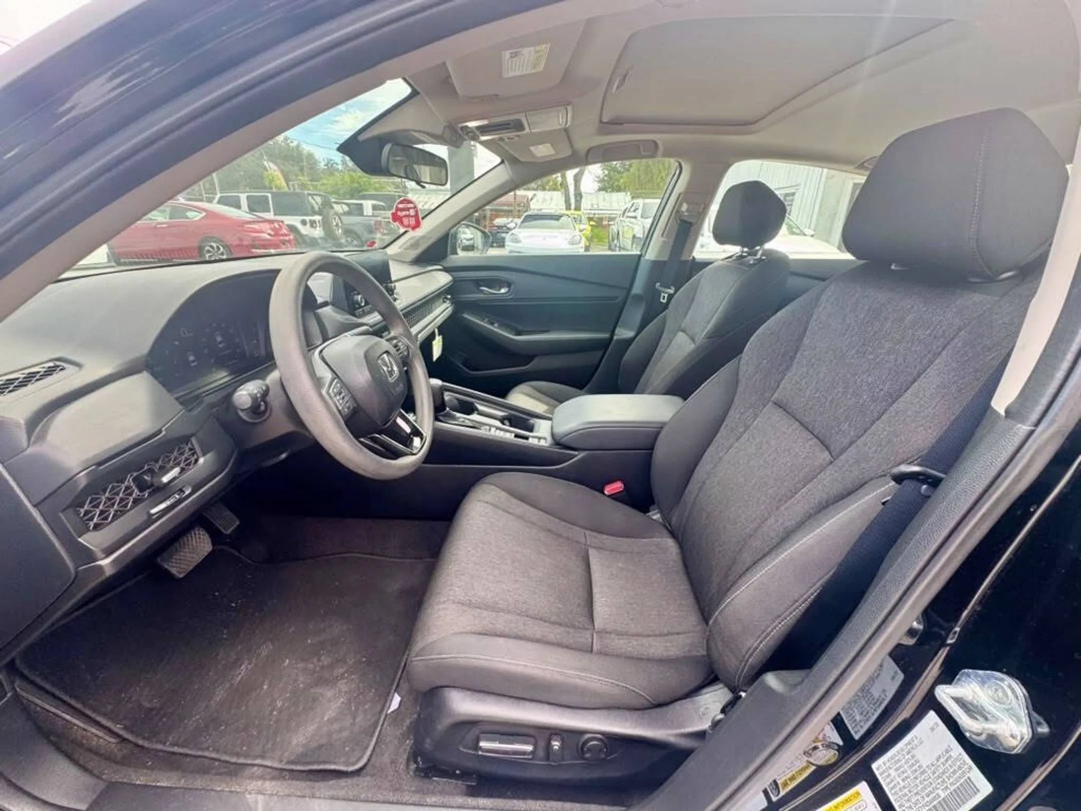 Used 2025 Honda Accord SE image 14