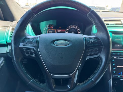 Used 2016 Ford Explorer Platinum AWD/4WD image 9