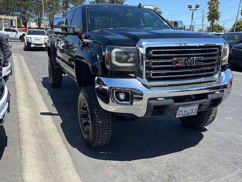 Used 2015 GMC Sierra 2500 SLE w/ SLE Preferred Package AWD/4WD image 5