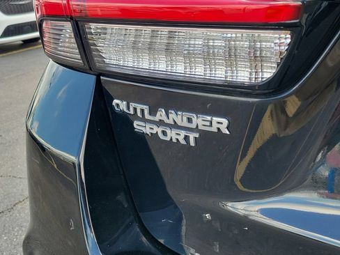 Used 2020 Mitsubishi Outlander Sport ES FWD image 8
