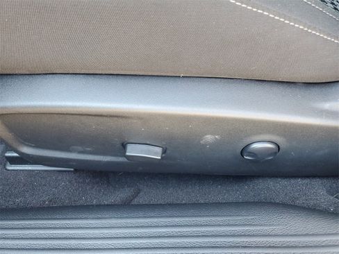 Used 2023 Dodge Challenger R/T image 18