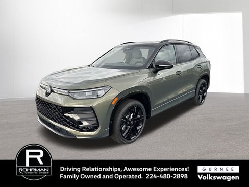 New 2026 Volkswagen Tiguan SE R-Line AWD/4WD image 4
