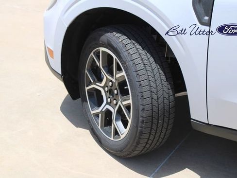 New 2026 Ford Maverick Lariat w/ 4K Tow Package AWD/4WD image 5