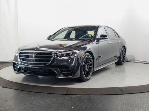 Used 2023 Mercedes-Benz S 500 4MATIC w/ AMG Line image 3