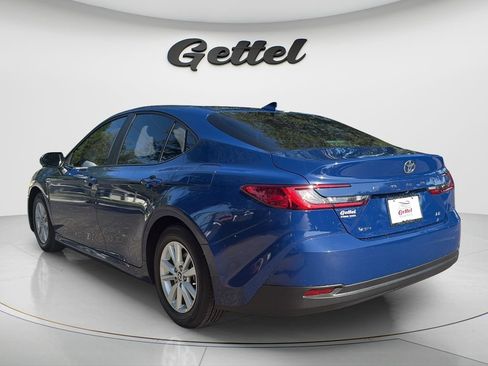 Used 2025 Toyota Camry LE FWD image 7