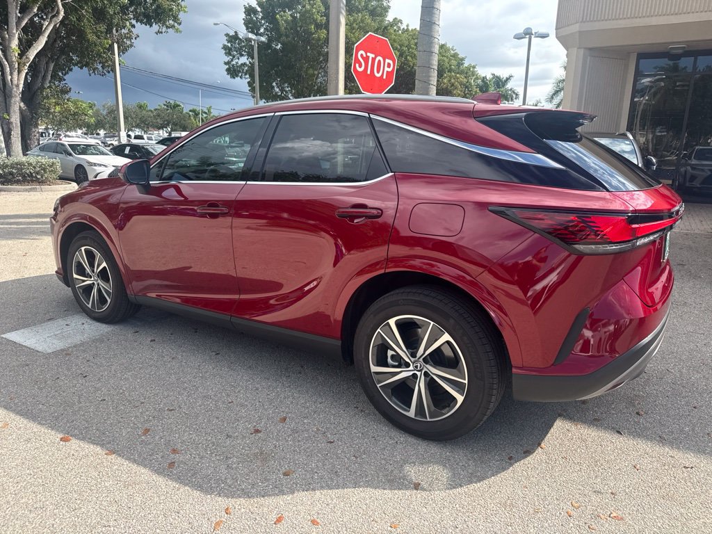 Used 2025 Lexus RX 350h w/ Accessory Package (Z1) AWD/4WD image 7