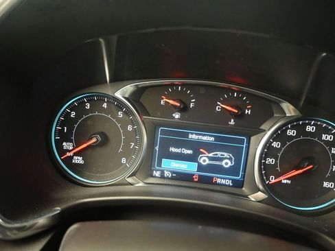 Used 2024 Chevrolet Equinox LS w/ LS Convenience Package FWD image 12