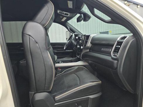 Used 2022 RAM 2500 Laramie w/ Night Edition image 8
