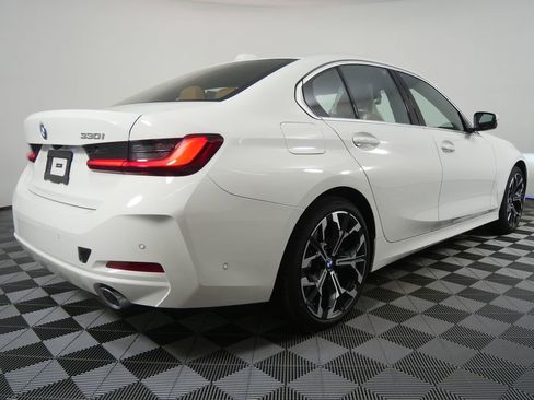 New 2026 BMW 330i Sedan w/ Premium Package image 3