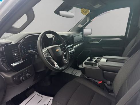 Used 2023 Chevrolet Silverado 1500 LT AWD/4WD image 11