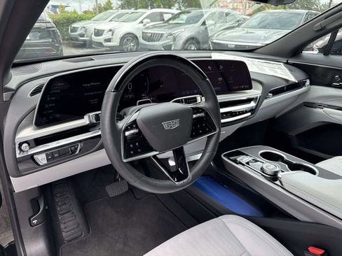 New 2025 Cadillac Lyriq Sport image 17