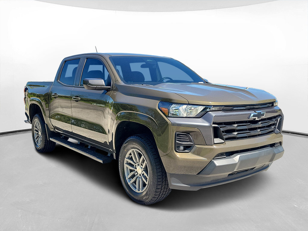 Used 2024 Chevrolet Colorado LT w/ LT Convenience Package RWD image 3