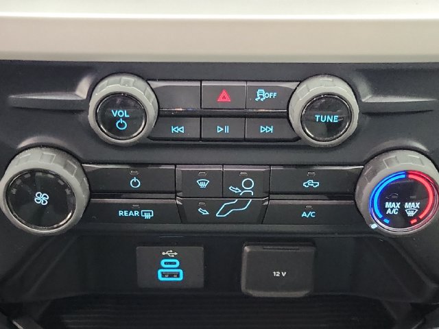 Used 2025 Ford F350 XLT w/ FX4 Off-Road Package AWD/4WD image 28