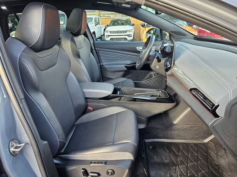 Used 2023 Volkswagen ID.4 Pro S RWD image 18