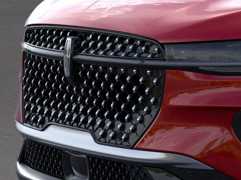 New 2026 Lincoln Nautilus Premier AWD/4WD image 17