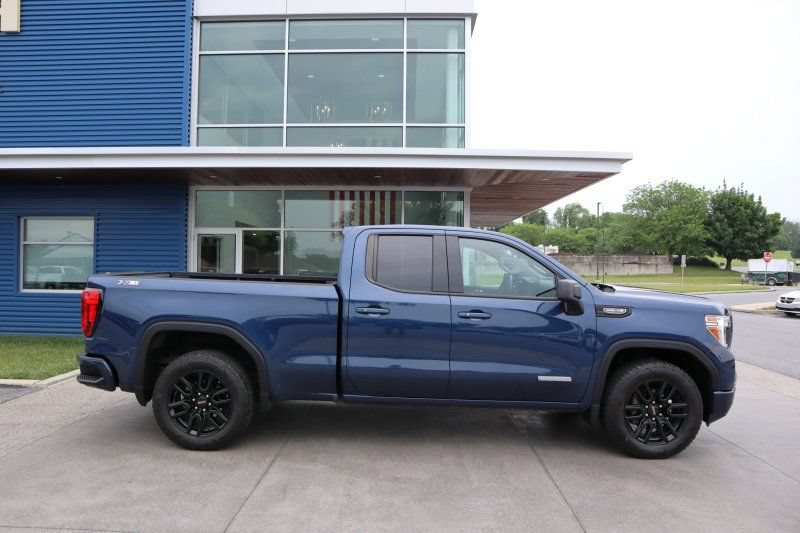 Used 2021 GMC Sierra 1500 Elevation w/ Preferred Package AWD/4WD image 2