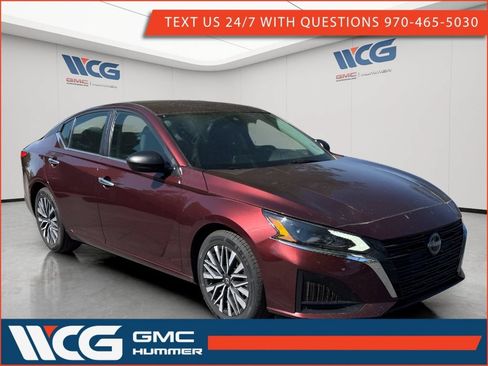 Used 2024 Nissan Altima 2.5 SV FWD image 1