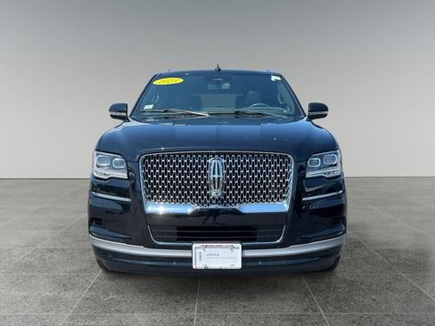 Certified 2023 Lincoln Navigator Reserve AWD/4WD image 9
