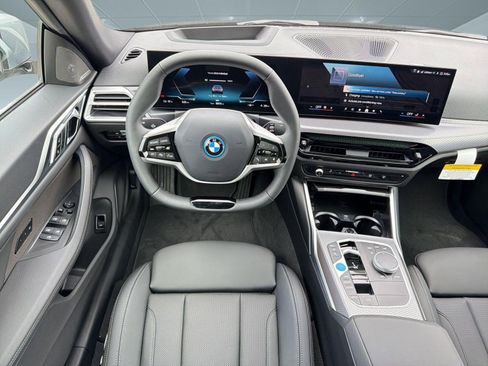 New 2026 BMW i4 eDrive40 w/ Premium Package RWD image 4
